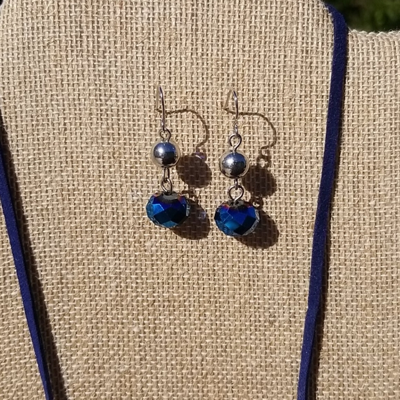 Charming Charlie Royal Blue Necklace & Earrings - Picture 3 of 5